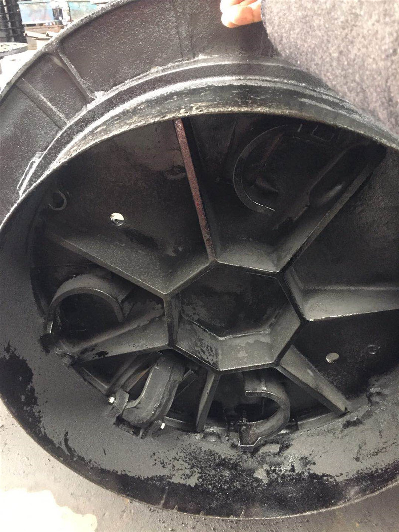 可調(diào)式球墨鑄鐵井蓋