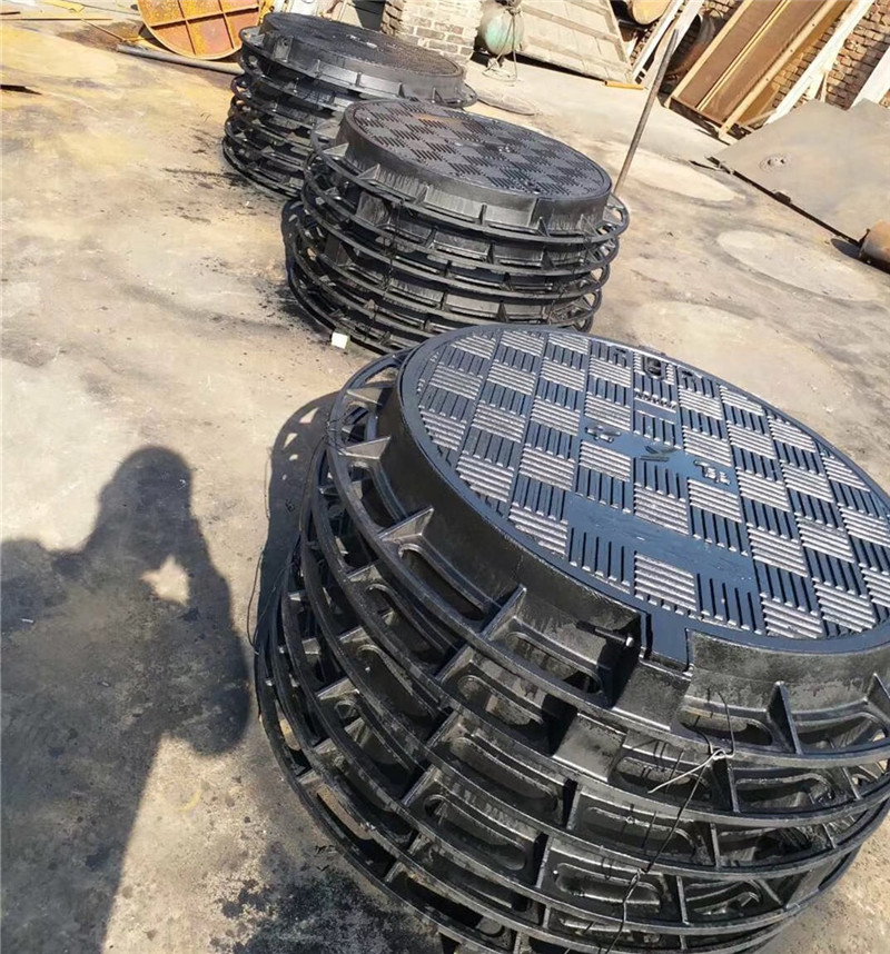 球墨鑄鐵井蓋d400型高度